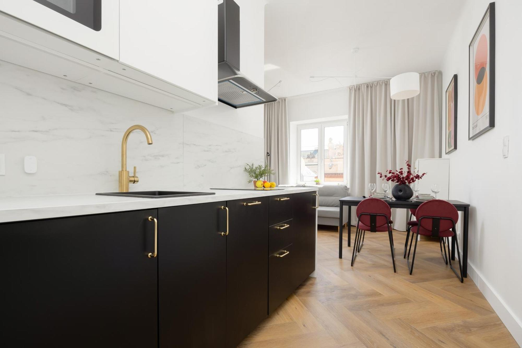 Heart Of The Old Town Royal By Renters Апартаменти *