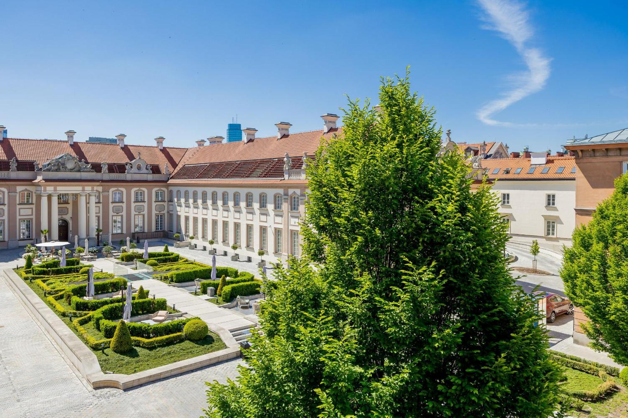 Апартаменти Heart Of The Old Town Royal By Renters Варшава